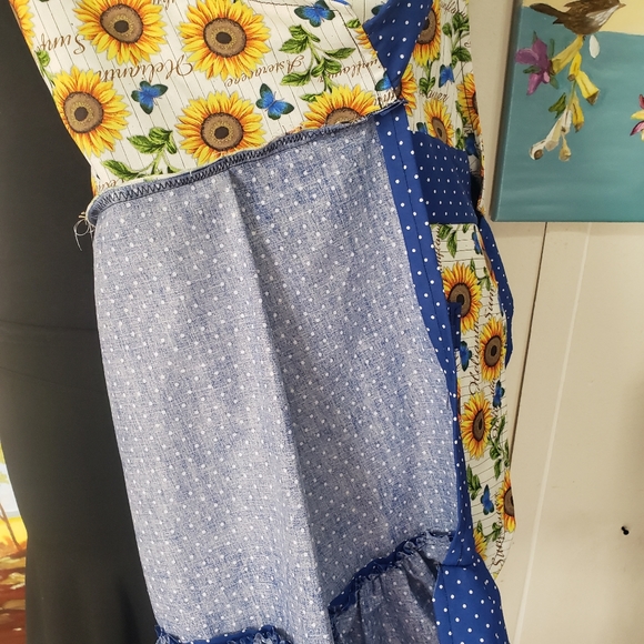 Handmade Kitchen Apron - Picture 6 of 6